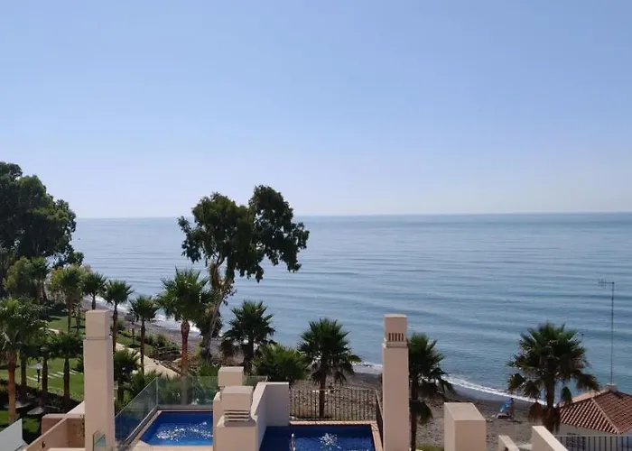 Bahia De La Plata Seafront * Estepona